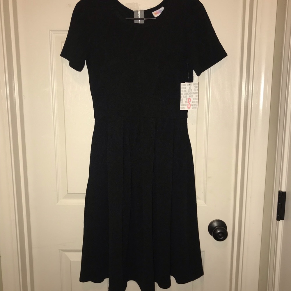 Lularoe Black Amelia BNWT size small